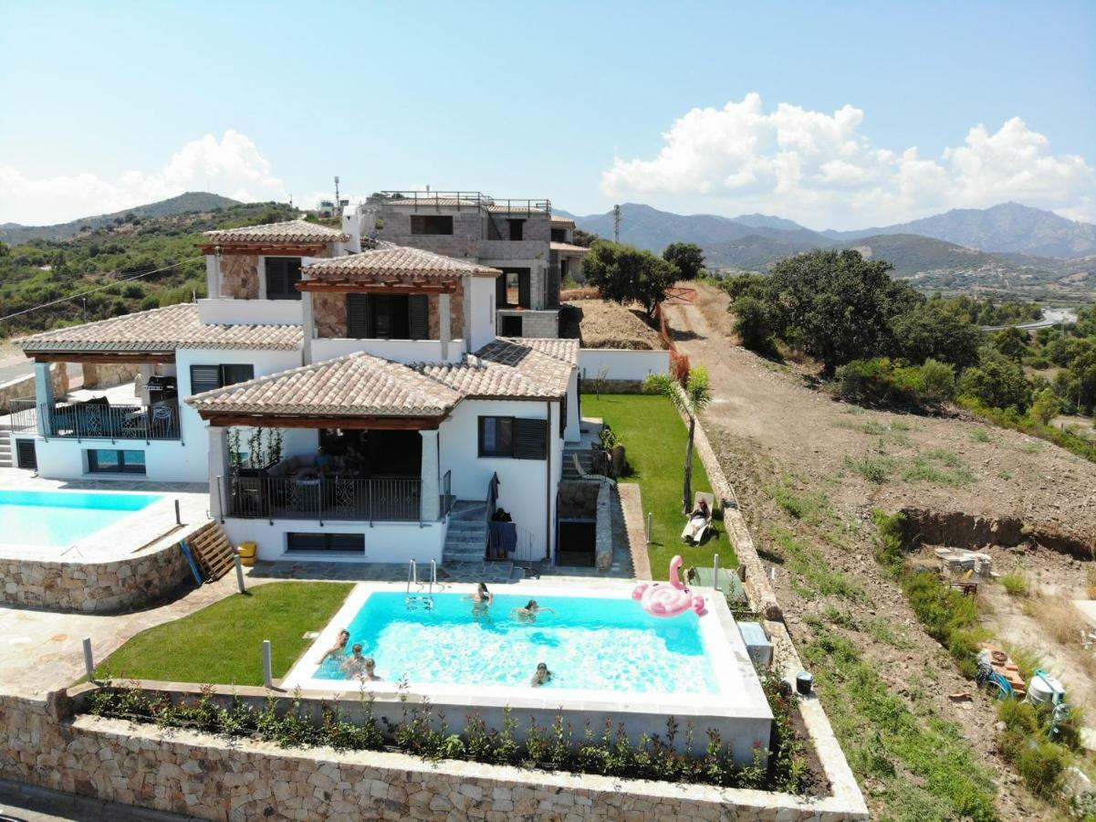 Villa Cavour - Doppelhaushaelfte Budoni Exterior foto